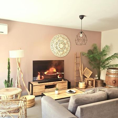Appartcosy Emplacement Ideal Avec Terrasse & Parking Prive Nimes Exterior foto