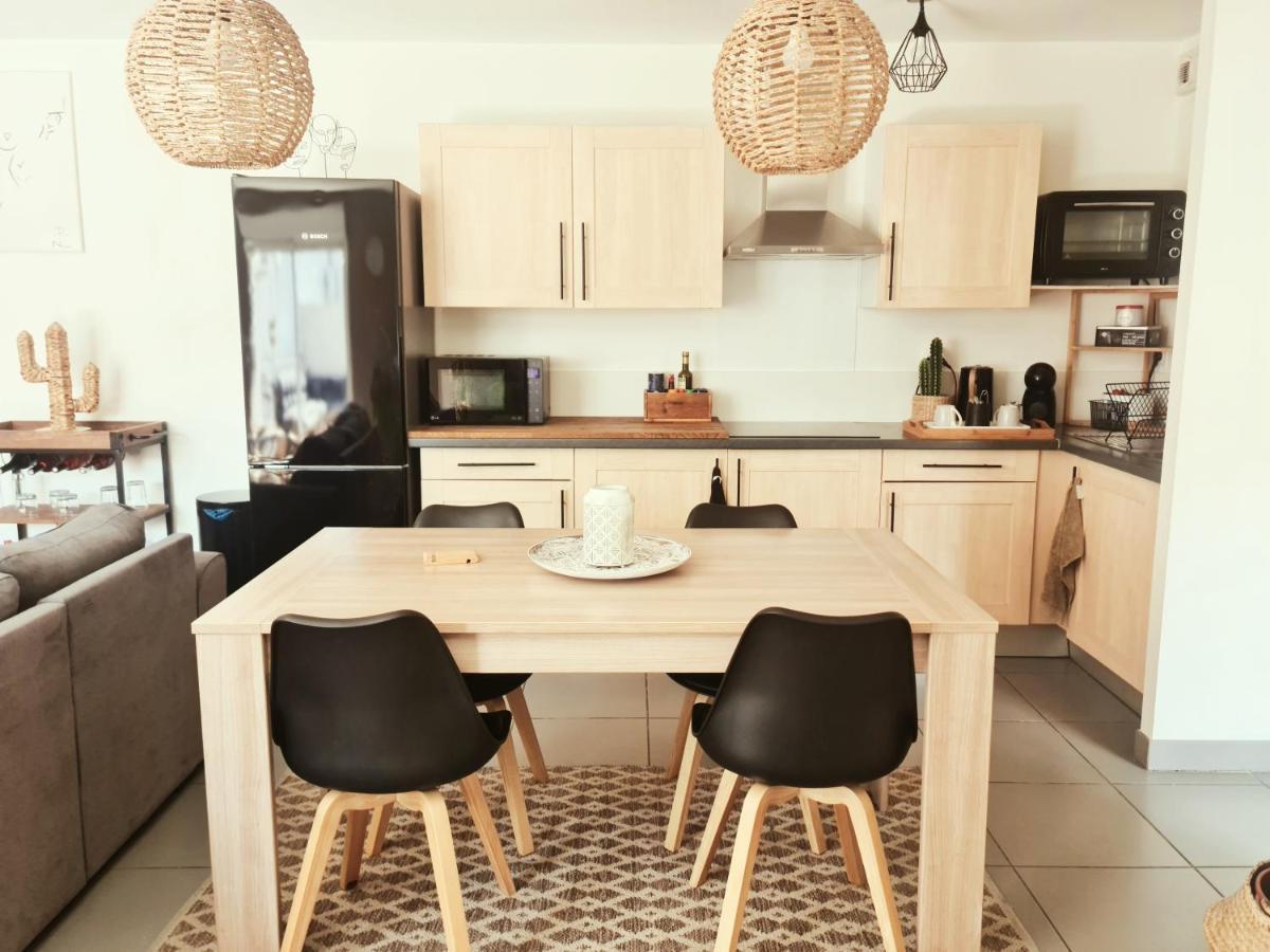 Appartcosy Emplacement Ideal Avec Terrasse & Parking Prive Nimes Exterior foto