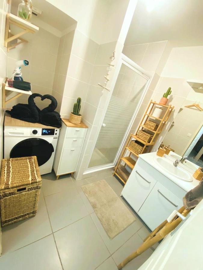 Appartcosy Emplacement Ideal Avec Terrasse & Parking Prive Nimes Exterior foto