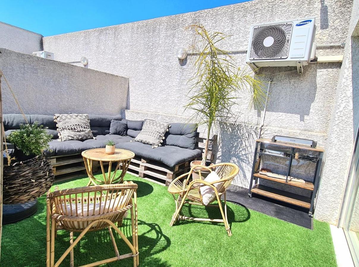 Appartcosy Emplacement Ideal Avec Terrasse & Parking Prive Nimes Exterior foto